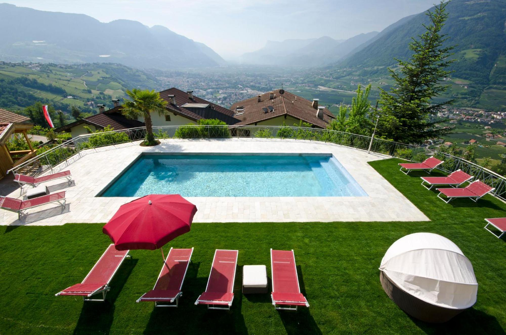 Hotel Kronsbuehel Tirolo Exterior photo